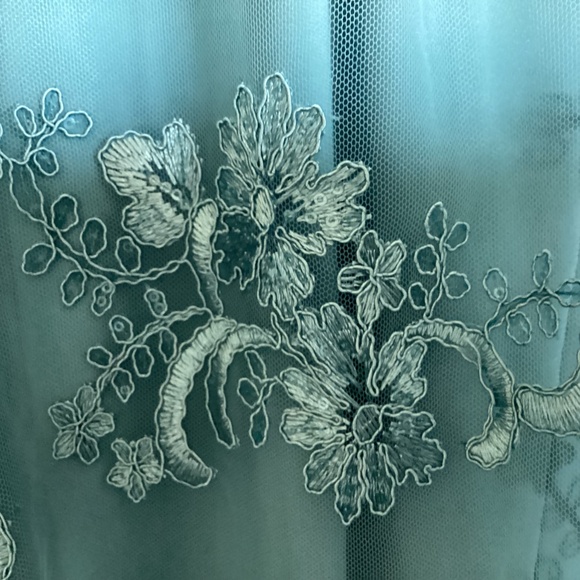 Alex Evenings Embroidered Three-Quarter Sleeve Shift Dress, size 8 - Picture 10 of 14